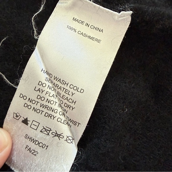 Quince Black Cashmere Women's Cardigan - Picture 4 of 9